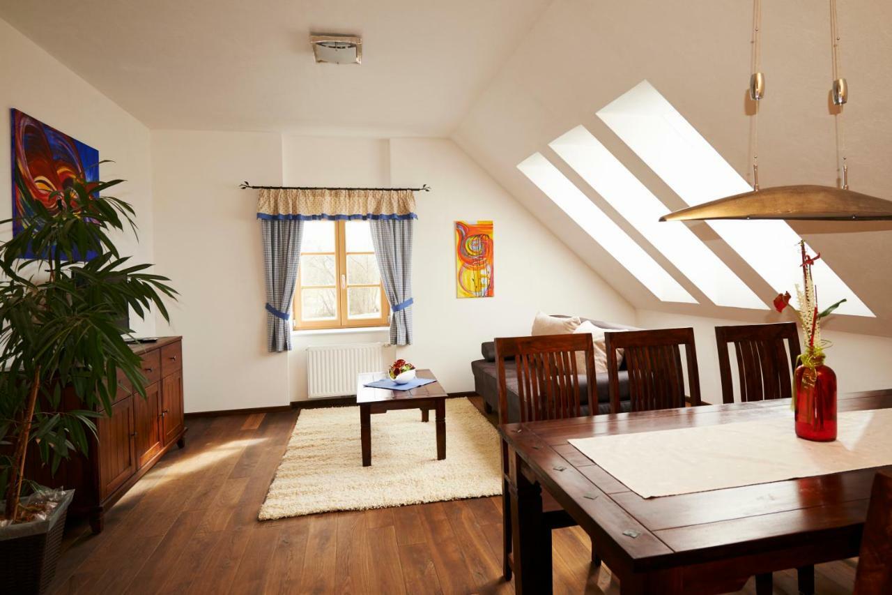 Fruehstueckspension Kleinschuster Burgau Luaran gambar