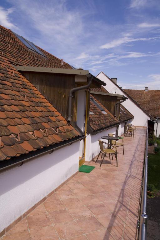 Fruehstueckspension Kleinschuster Burgau Bilik gambar